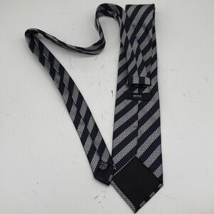 Hugo Boss Classic Black and Gray Diagonal Tie